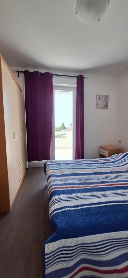 Apartments Villa Milenka Novalja Ngoại thất bức ảnh
