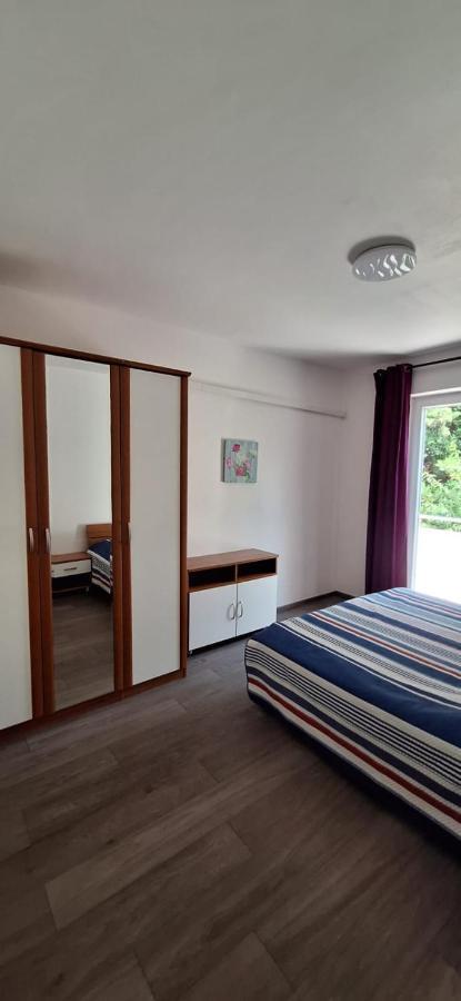 Apartments Villa Milenka Novalja Ngoại thất bức ảnh