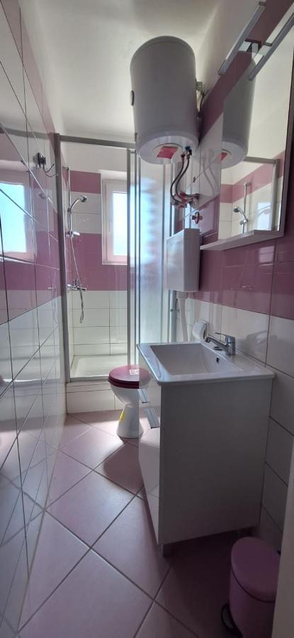 Apartments Villa Milenka Novalja Ngoại thất bức ảnh