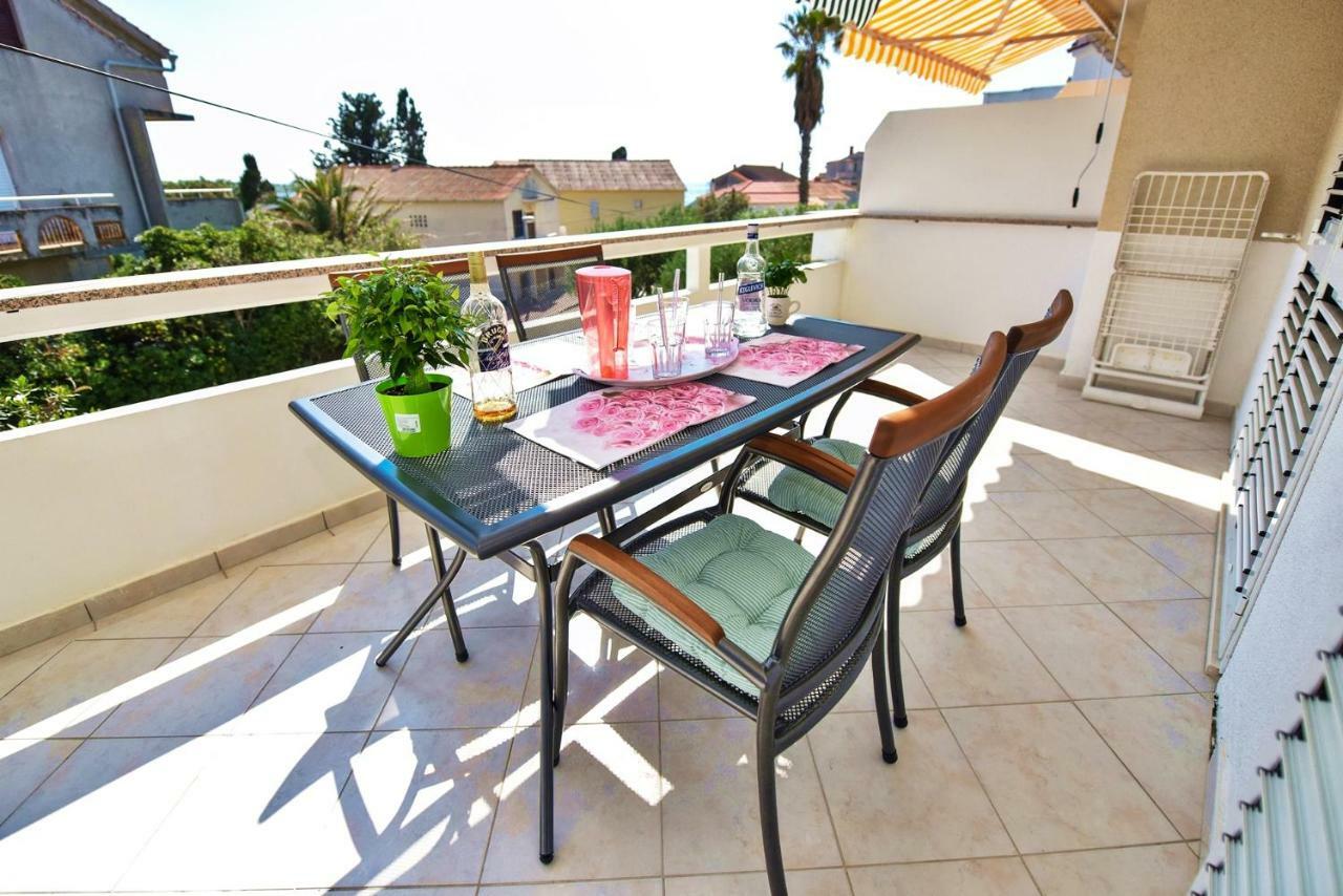 Apartments Villa Milenka Novalja Ngoại thất bức ảnh