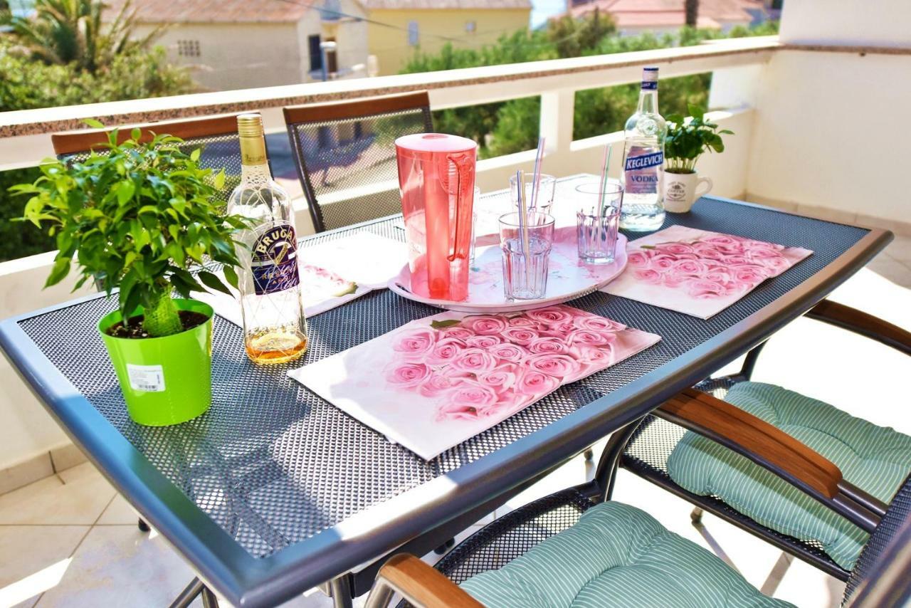 Apartments Villa Milenka Novalja Ngoại thất bức ảnh